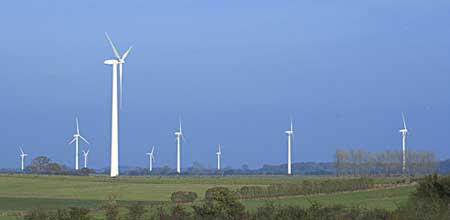 
 Windparks in Aktion, die Energie der Zukunft durch Brannic Group und Brandt Engineering